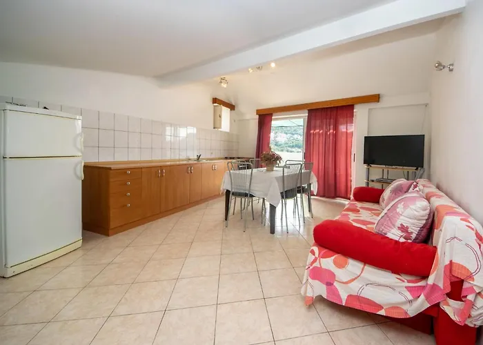 Repak By Interhome Nyaraló Brna