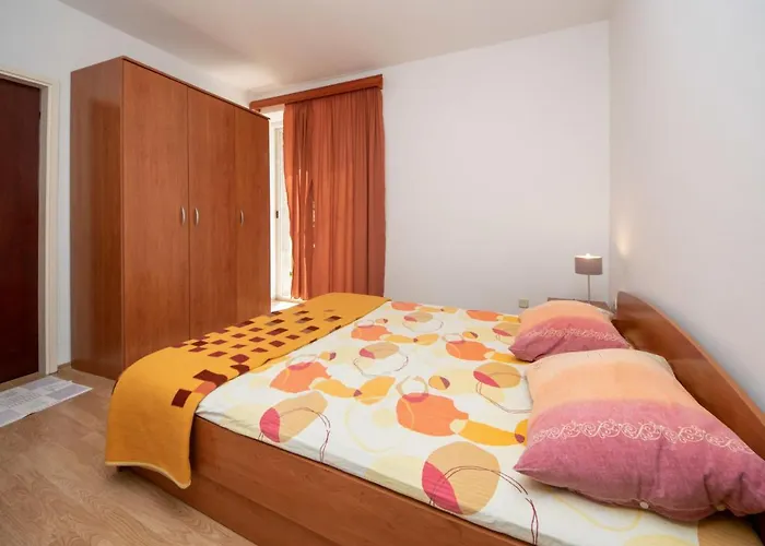 Repak By Interhome Nyaraló